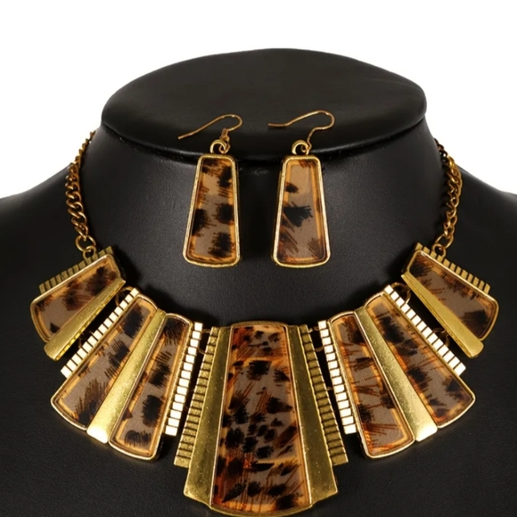NEW Gold and Brown Leopard Print Cheetah Collar Necklace and Earring Set-(0259) - Picture 1 of 4
